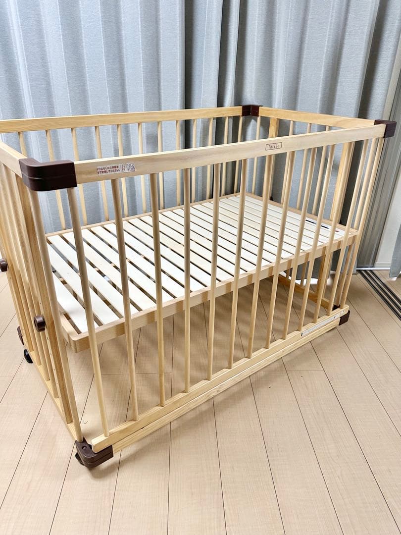 良品 ファルスカ 木製 ベビーベット ベビーサークル ベッドサイドベッド ②