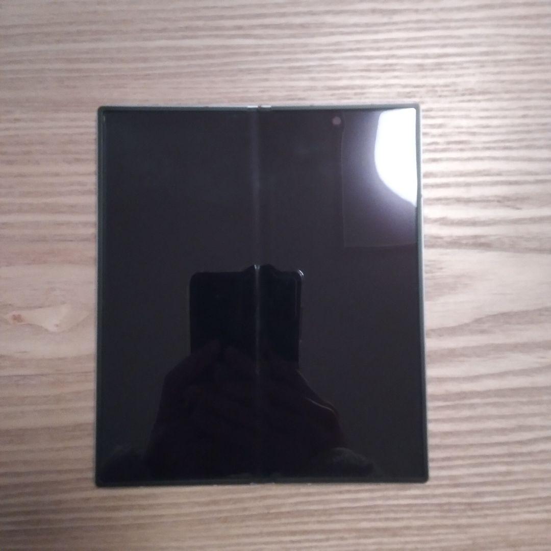 Samsung Galaxy Z Fold6 本体 シルバー 512GB