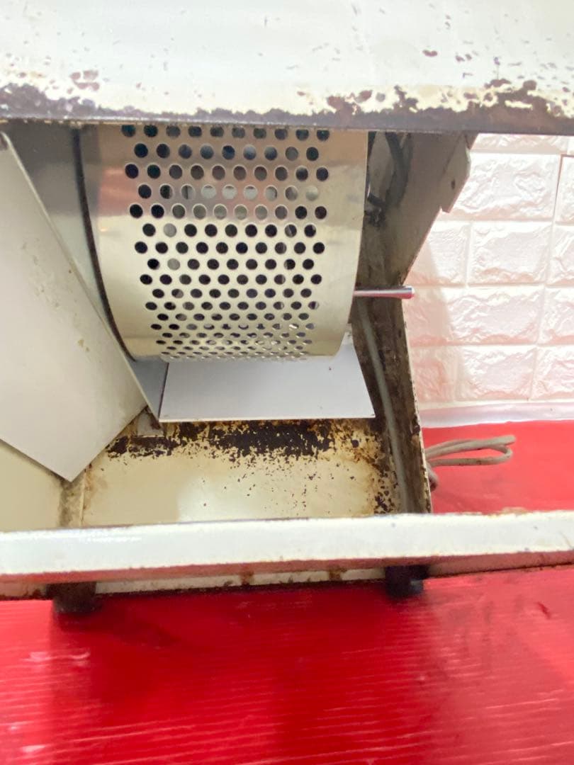 富士島工機製の**生パン粉製造機「MiNi-PANKO PK-III」