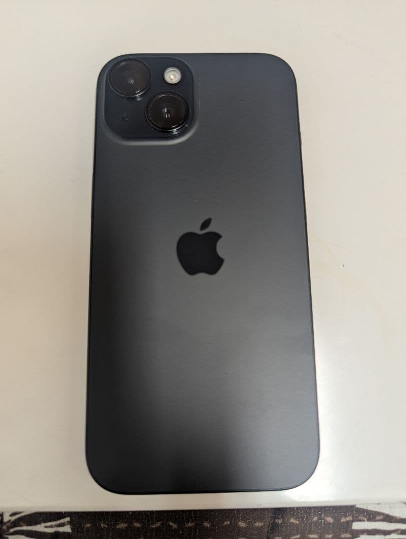 Apple iPhone 15 ブラック 本体