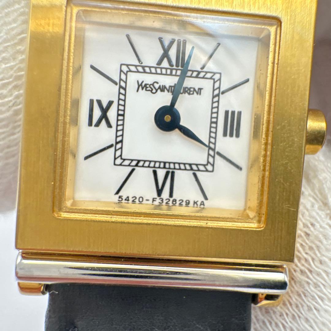 Yves Saint Laurent ブラックレザー時計　不動