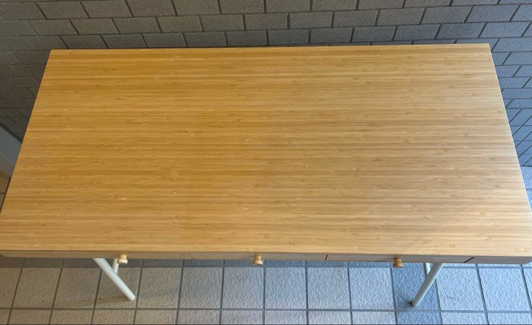 【格安】IKEA　LILLÅSEN リルオーセン　デスク