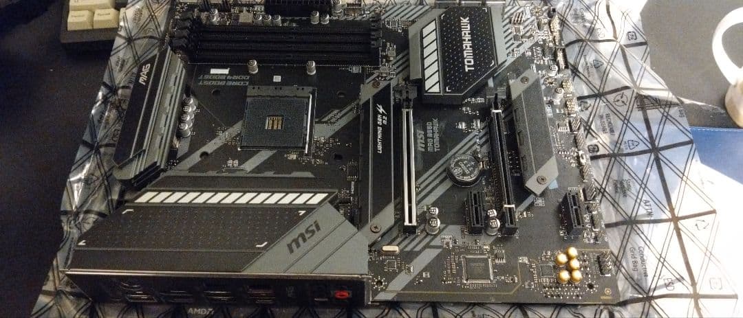 AMD Ryzen 5900x + MSI B550 マザーボード