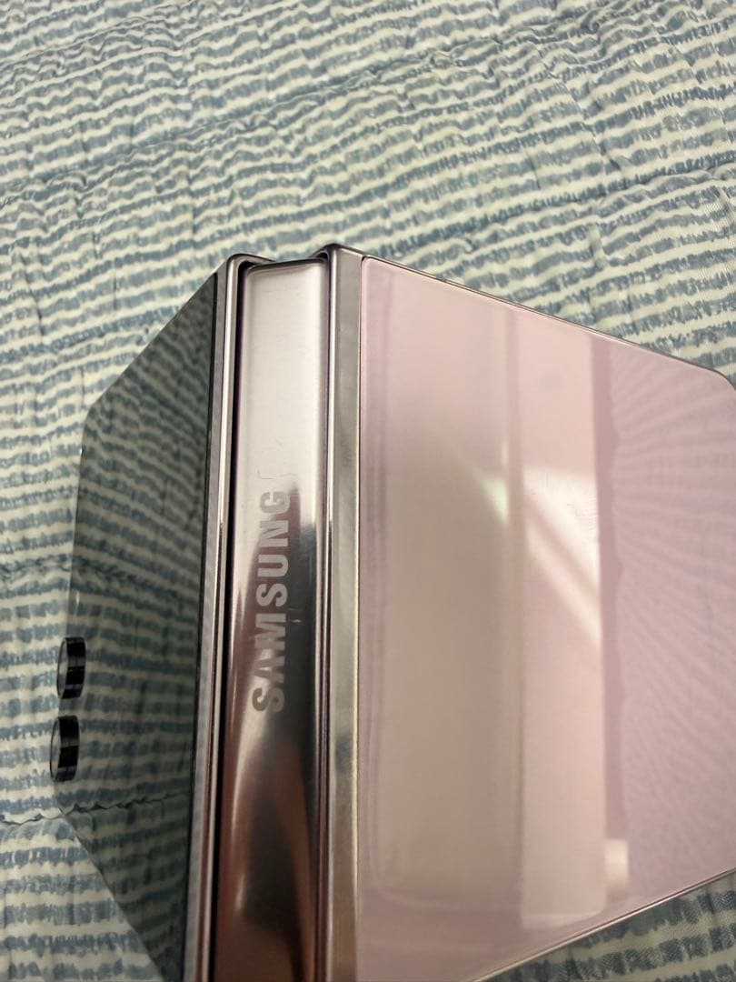 じ*ん様 [オークション]Galaxy Z Flip 5 256GBラベンダーS