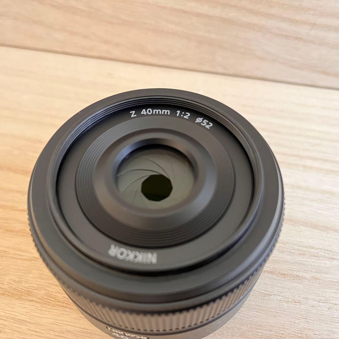 NIKKOR Z 40mm f/2 レンズプロテクター付き