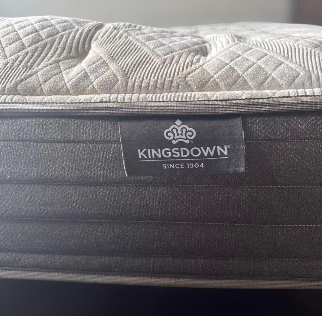 無垢材ベッドフレーム Kingsdown マットレス セット　セミダブル　レトロ