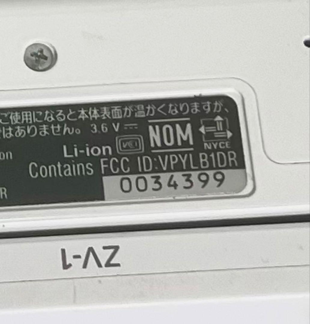 SONY ZV-1 室内のみ使用。まずまず美品、動作良好。付属多い。ハンドル付き