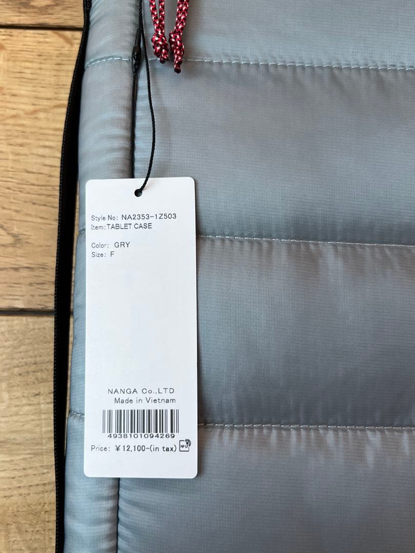【新品】NANGA （ナンガ） PC・タブレットケース グレー F 新品未使用