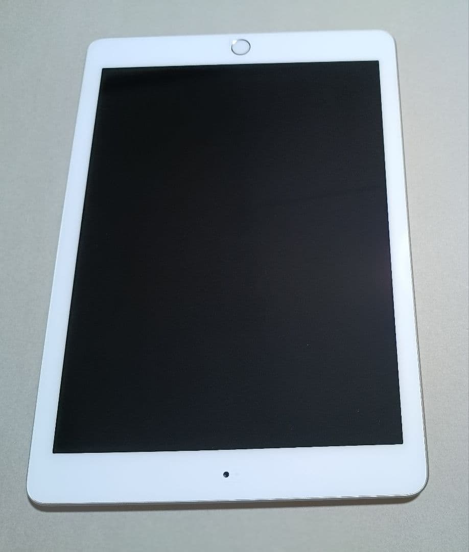 iPad Wi-Fi 32GB - シルバー（第6世代）とApplePencil