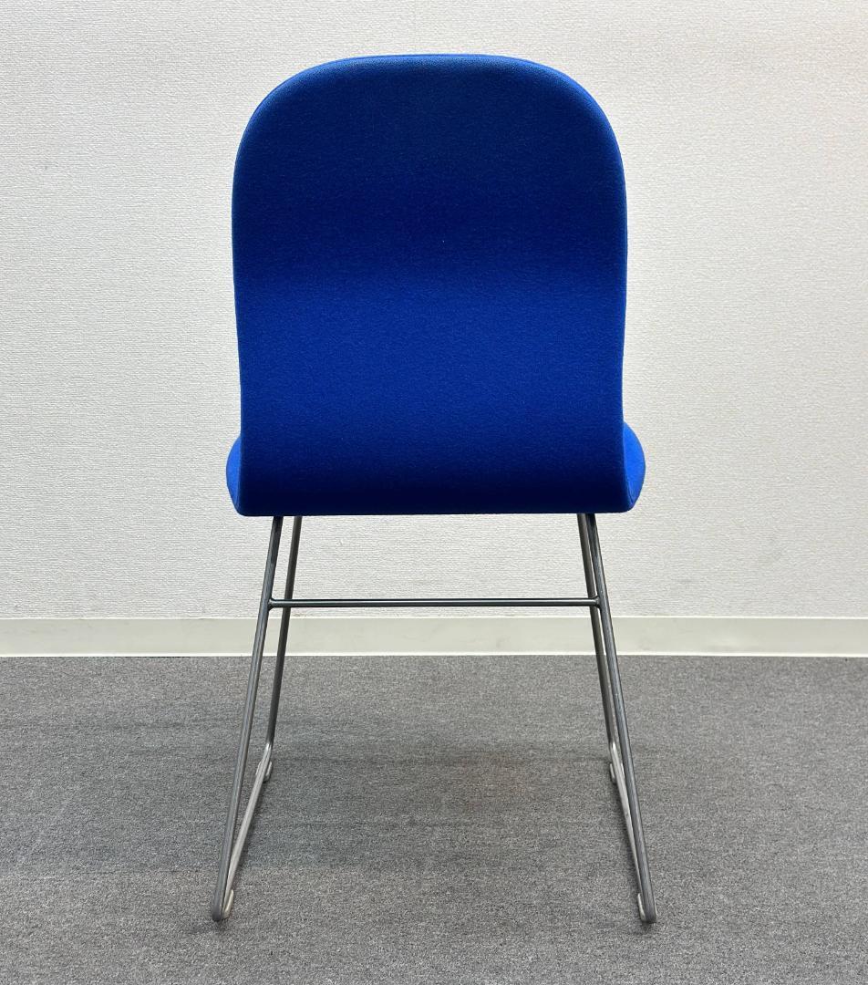 カッペリーニ■ハイパッドチェア　ジャスパー・モリソン　ビビットカラー　ブルー