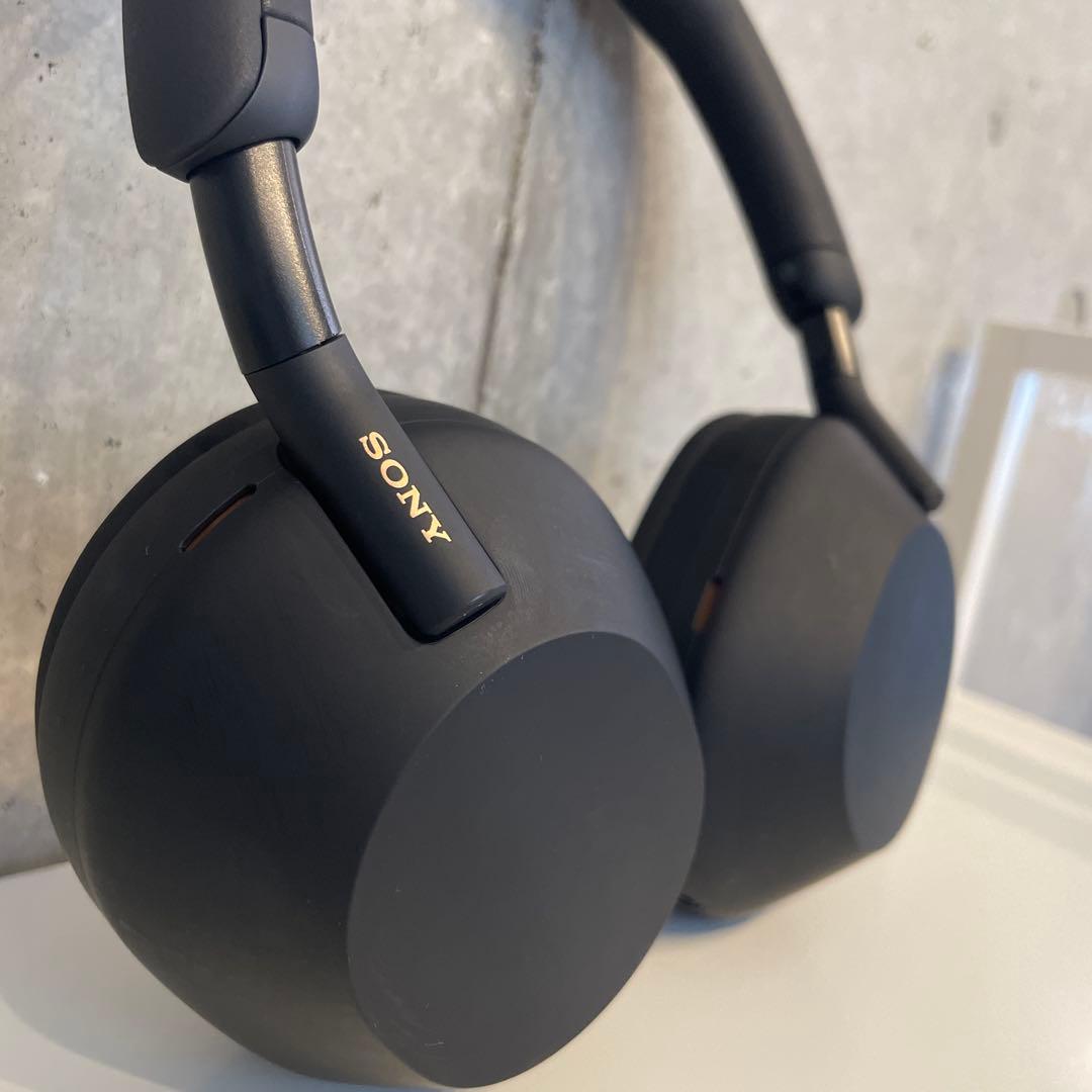 【ほぼ未使用】ワイヤレスヘッドホン Sony WH-1000XM5本日のみ値下げ