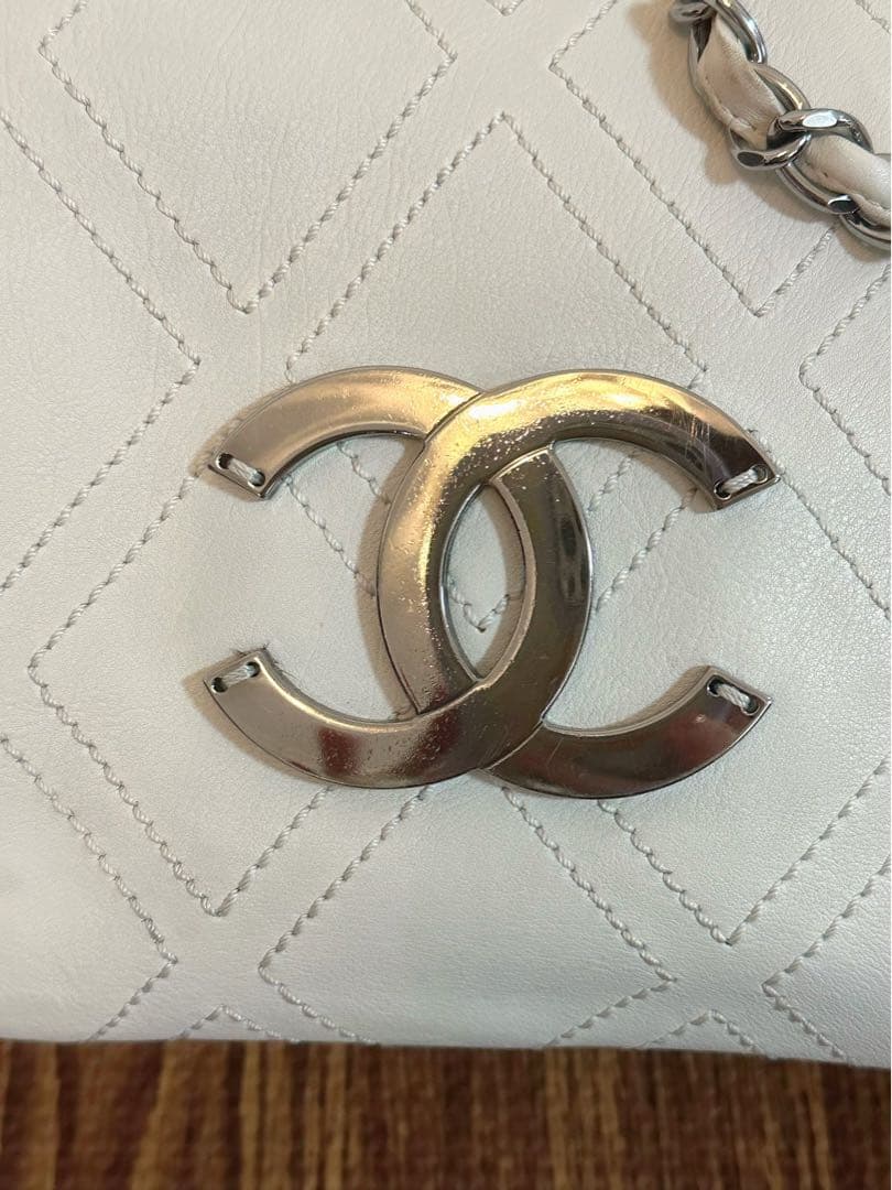 CHANEL ビッグロゴ　チェーン　ショルダー　トートバッグ　白　ココマーク