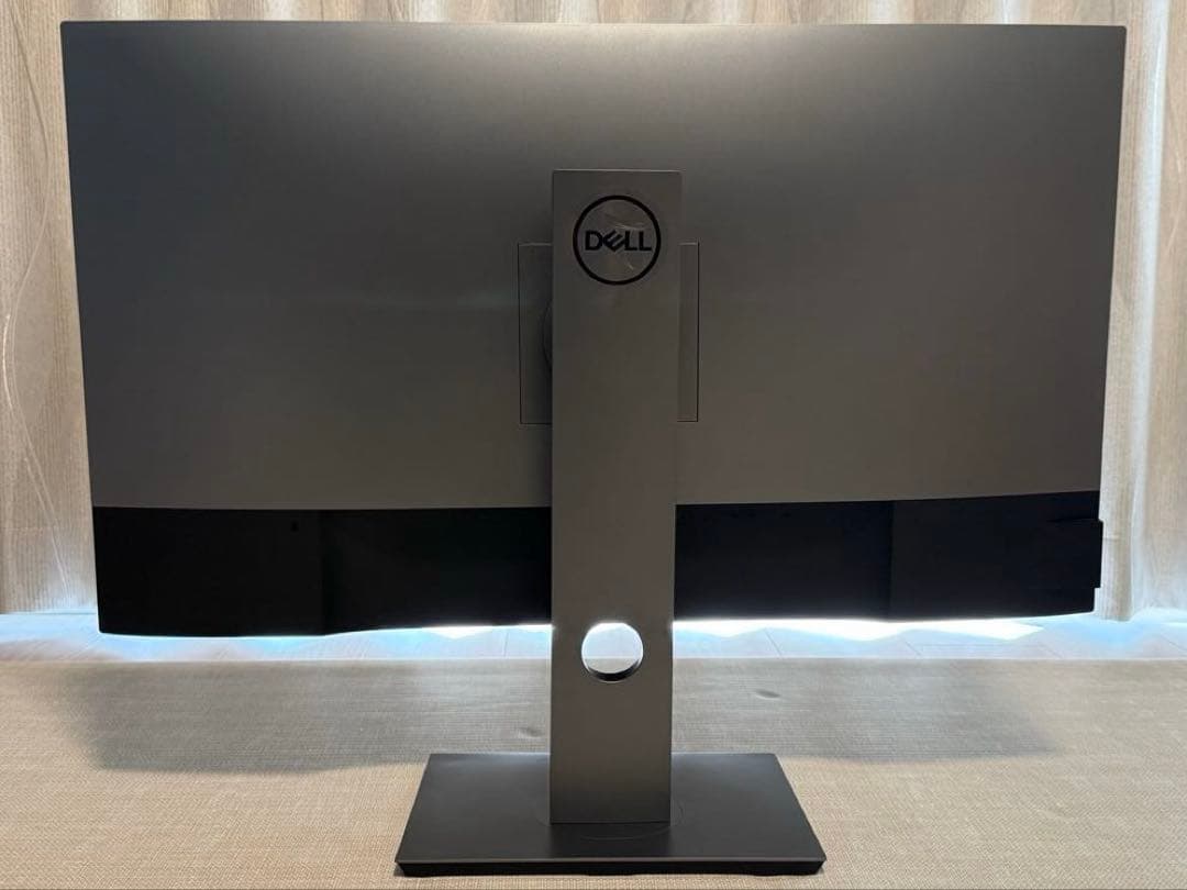 31.5型4Kモニター本体 Dell u3219qスリムベゼル