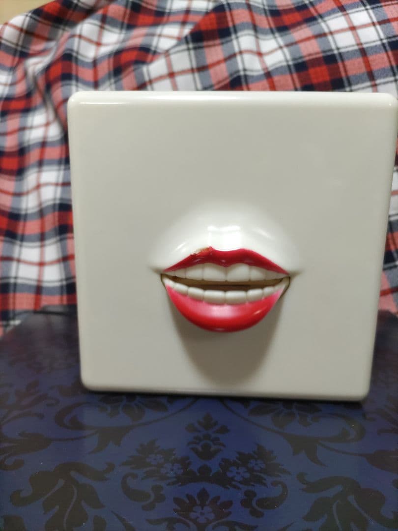 再値下げBlabbermouth(おしゃべりな)ラジオ 古く珍しい40年前の製品