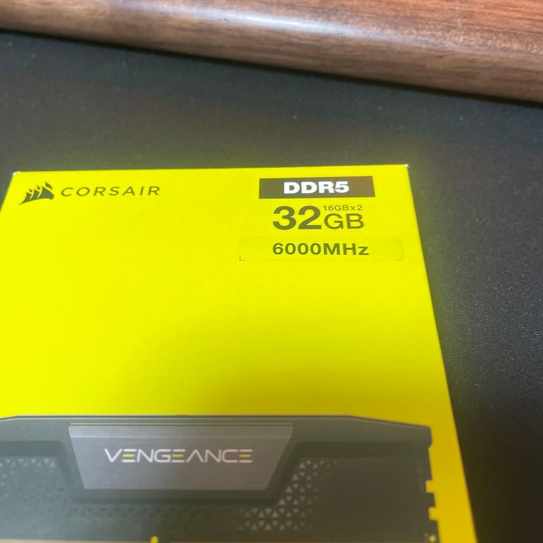 メモリー corsair. DDR5. 6000mhz 16x2 32GB