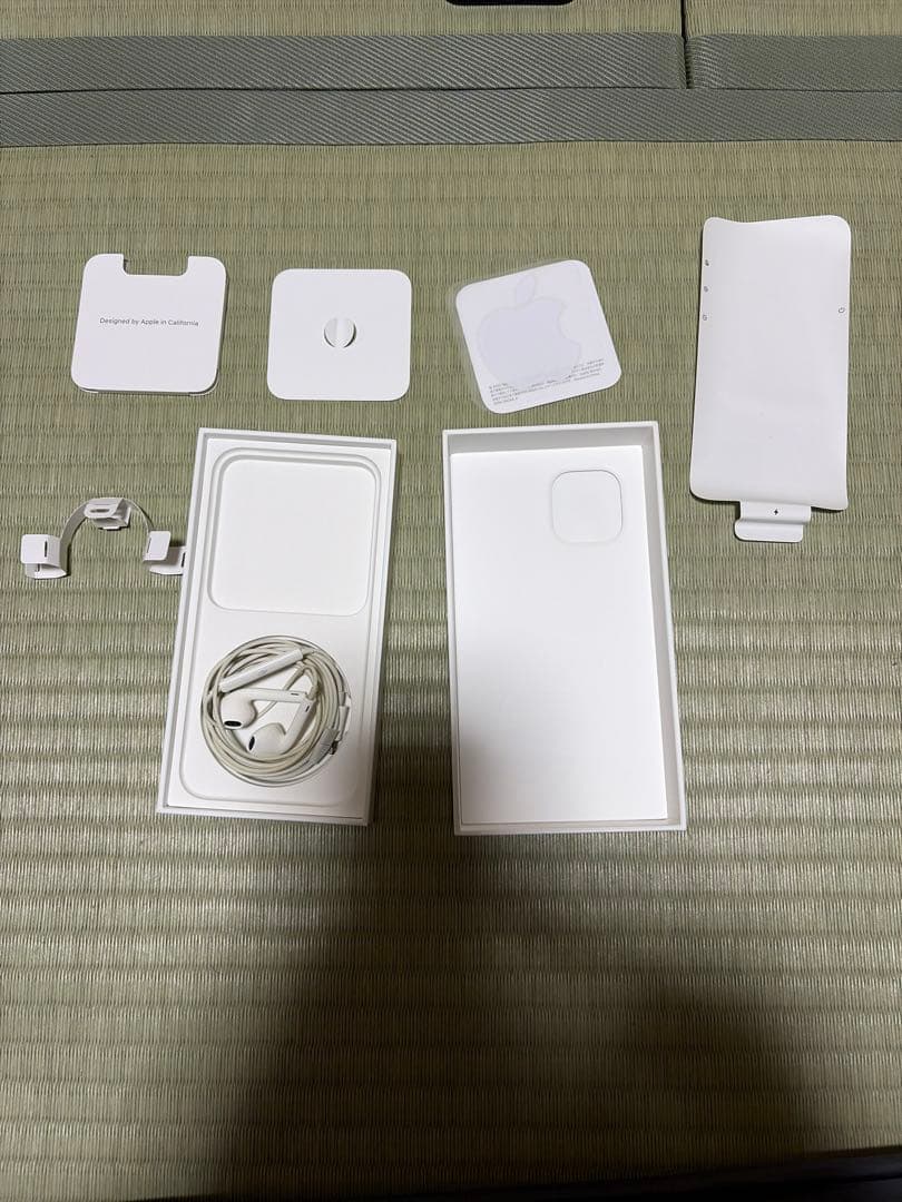 iPhone12 64GB ブラック SIMフリー 74%