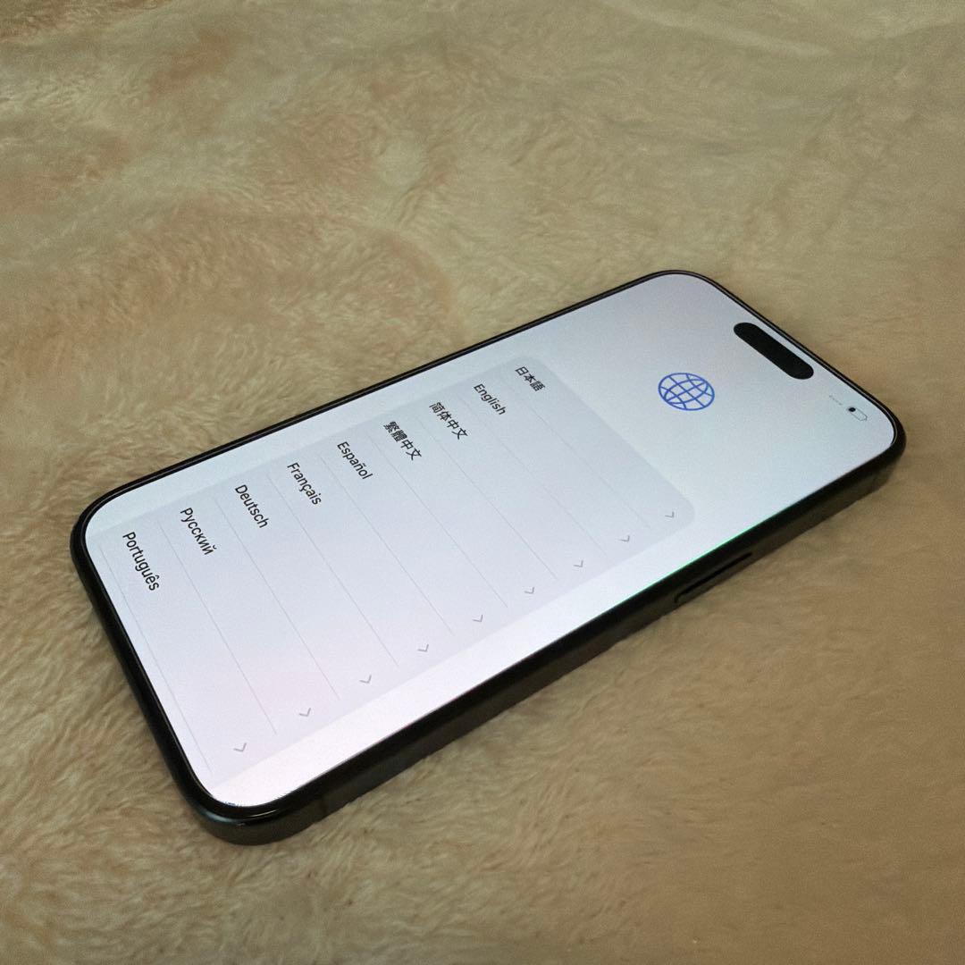 香港版 iPhone 15 Pro 128GB ブラックチタニウム