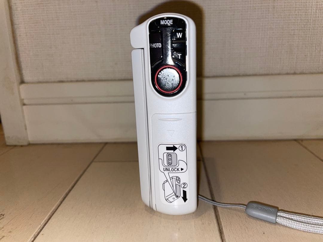 ソニーハンディカムHDR-GW77V　充電池3個