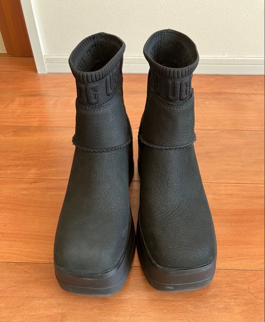 靴 UGG Moxy Chelsea 24cm