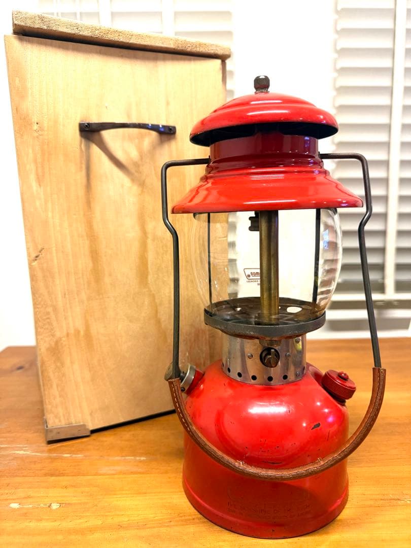 【ケース付き】コールマン：200Aランタン（1956年3月製）おまけ付き