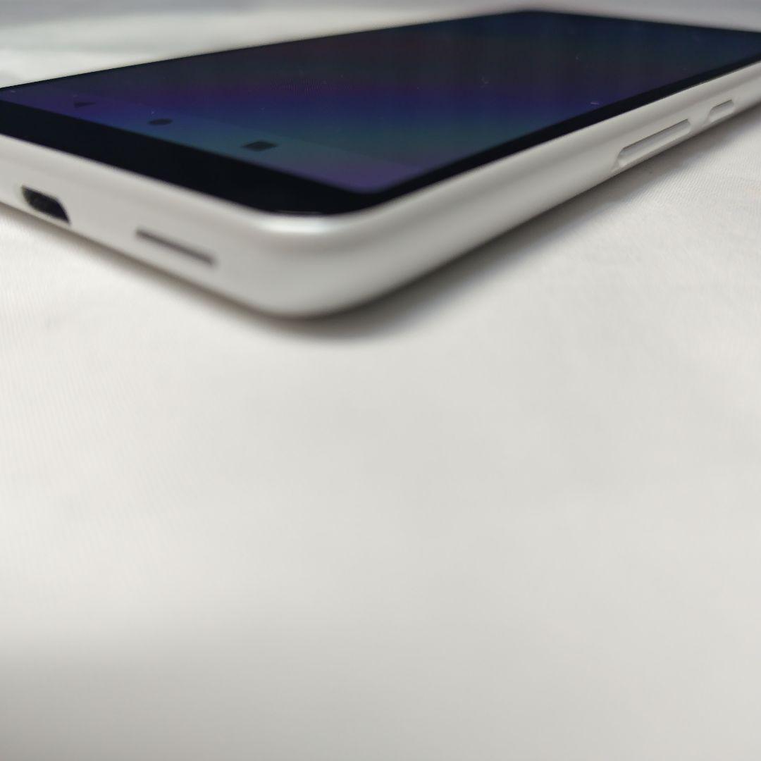 docomo arrows F-41B ロホワイト