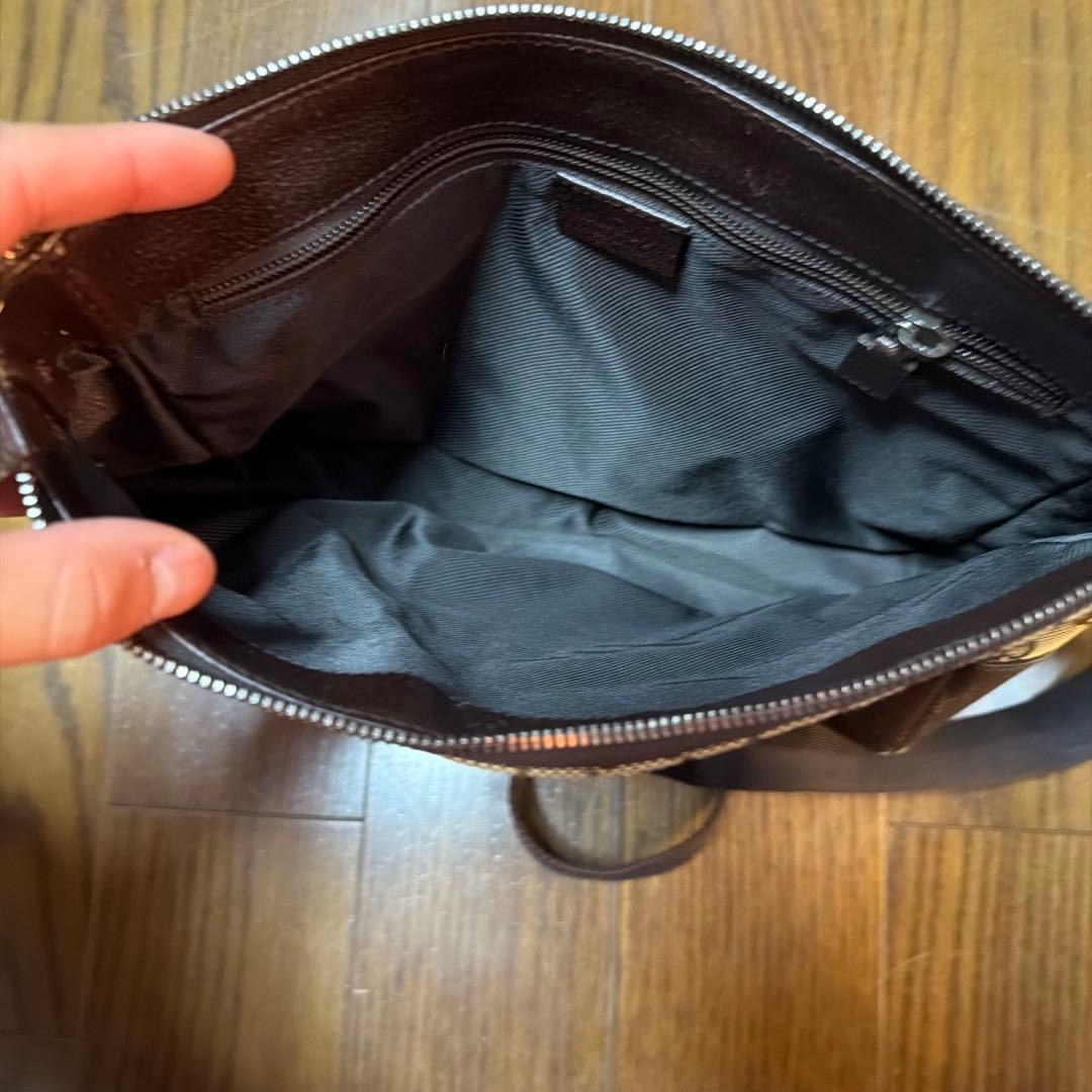 GUCCI グッチショルダーバッグGGキャンバス レザー ブラウンロゴ