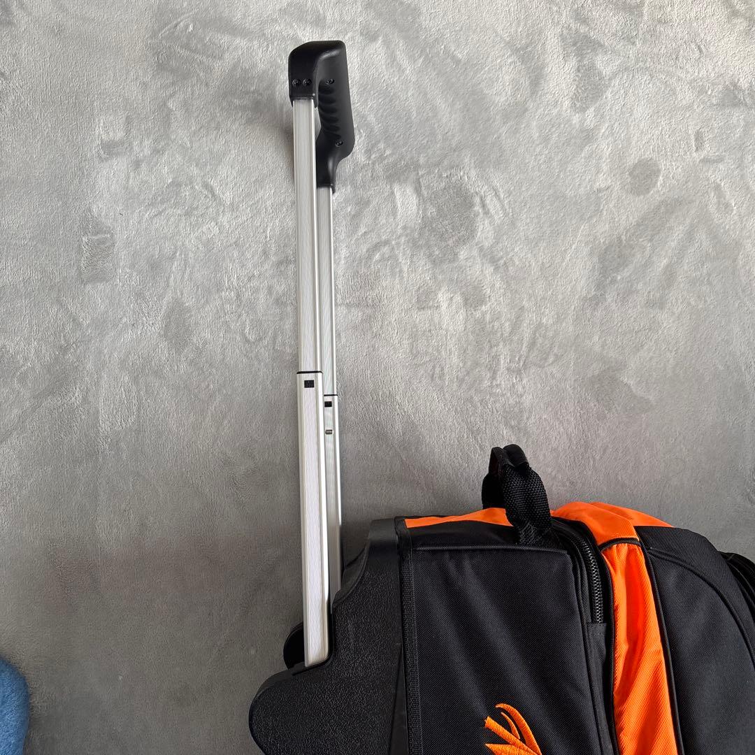 MOTIV モーティブ　ボウリングバッグ 2個用 付属品付　キャリー　キャスター