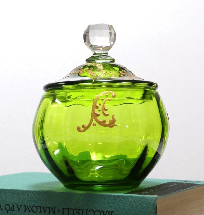 オールド・バカラ 激レア グリーン 金彩盛り上げ蓋物 春海商店 宝石箱 小物入れ