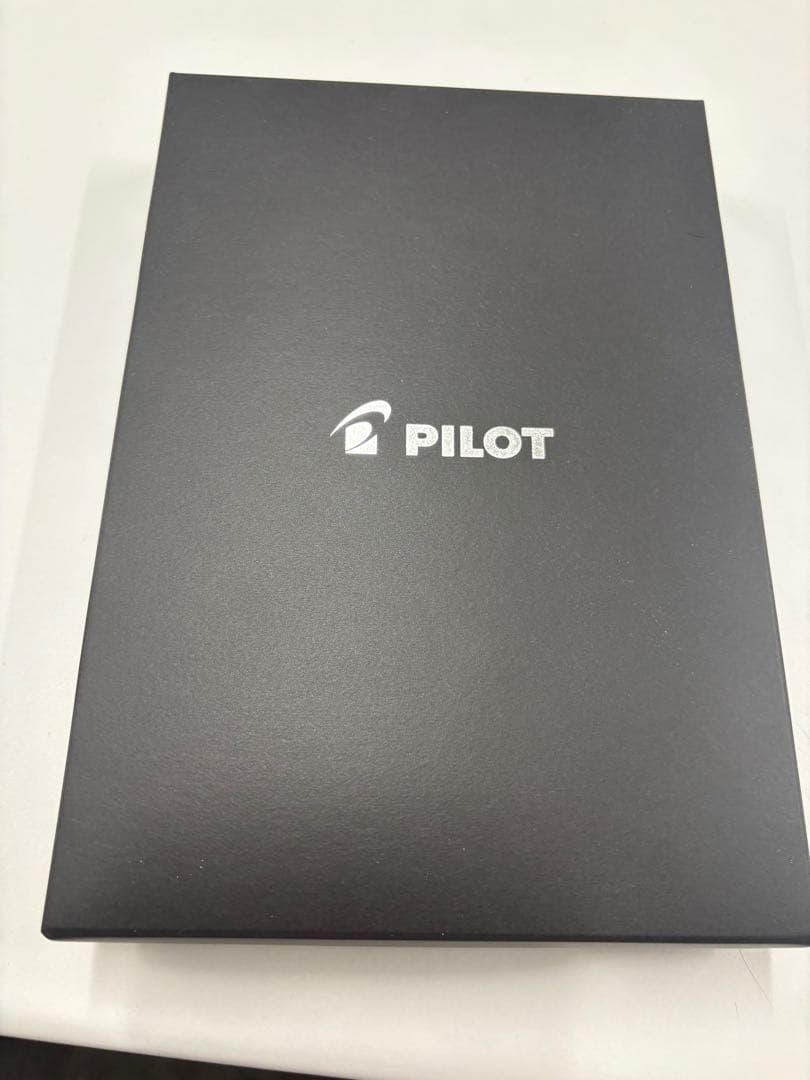 PILOT 黒 ボールペン ケース付き