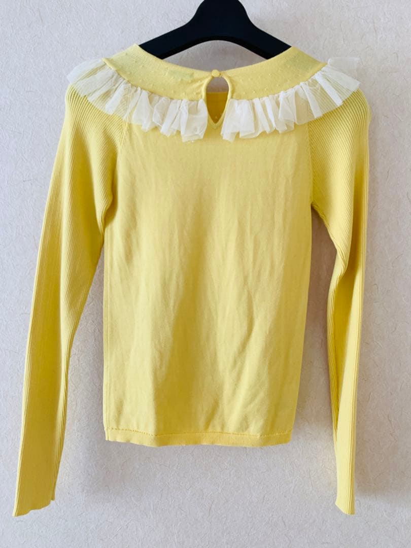 【専用】新品　トッカ　tocca 袖リブ　刺繍柄襟　カットソー　160