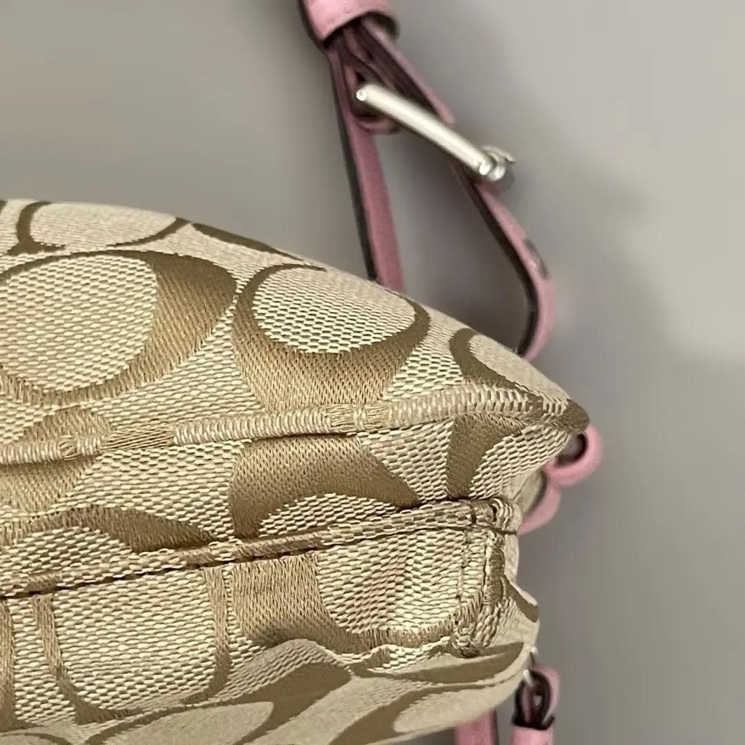 美品✨coach シグネチャー　ワンショルダー　ピンク　2ポケット