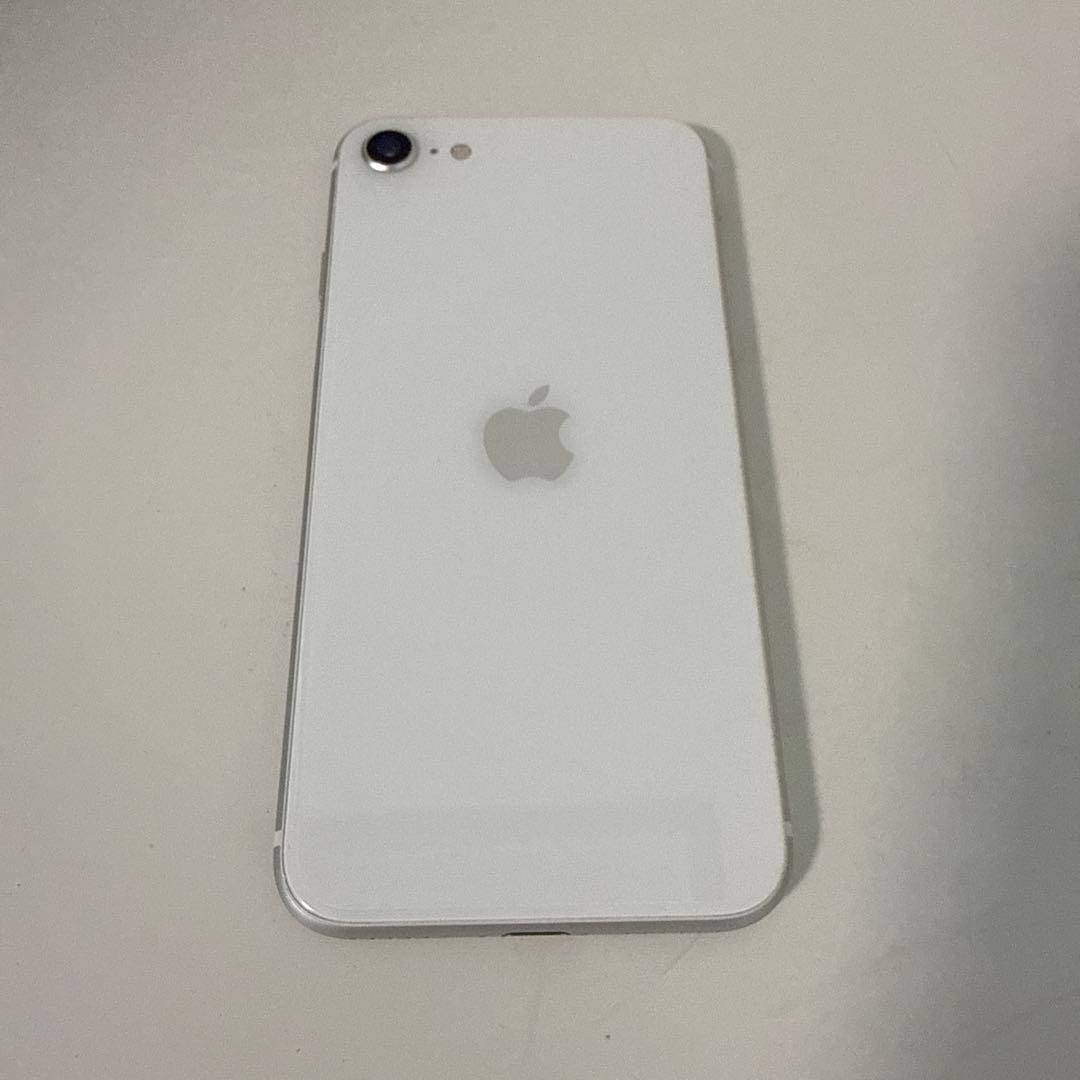 iPhone SE 第2世代 (2020年モデル) 白SIMロック解除済