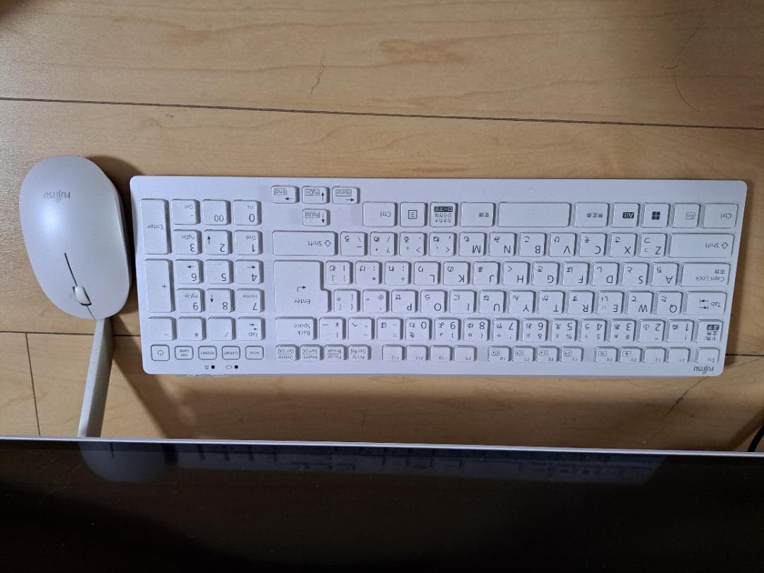 FMV ESPRIMO FH60/H3 ［FMVF60H3W］ （ホワイト）