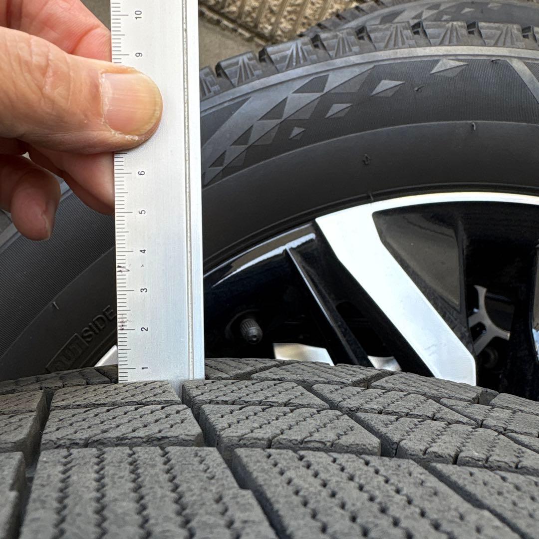 備品:クラウンクロスオーバーアルミホイールスタッドレスタイヤ 225/55/19