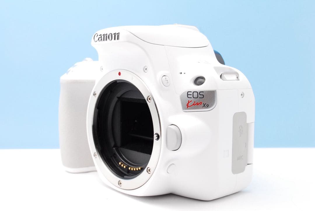 【Wi-Fi&Bluetooth搭載】Canon Kiss X9 ホワイト