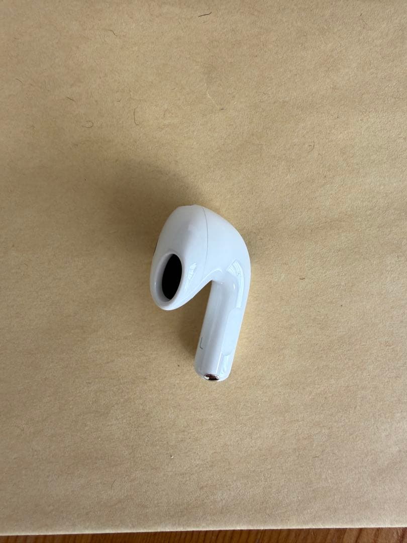 AirPods4 ノイズキャンセルなし　左耳のみ