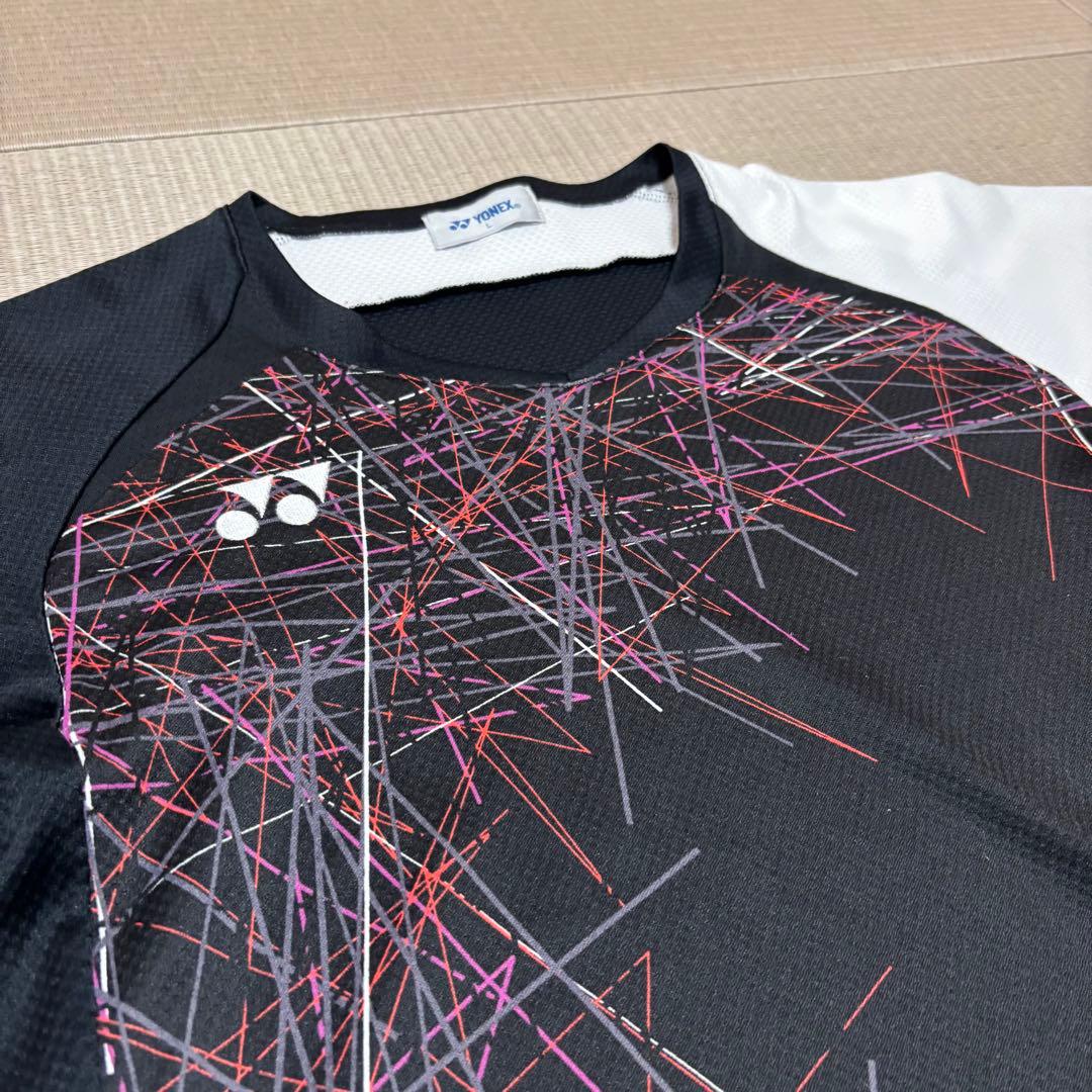 【極美品】日本代表モデルLサイズ　ウェア　ヨネックス　ユニフォームバドミントン