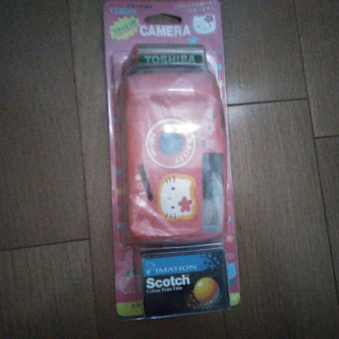 ハローキティ トイカメラ 赤