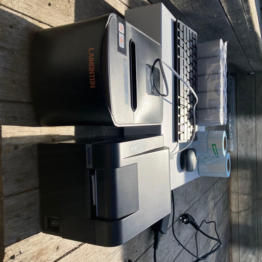 POSレジスタンドと周辺機器一式