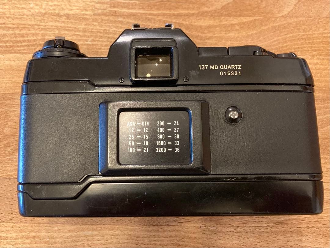 コンタックス CONTAX 137 MD QUARTZ 黒 ブラック ボディ