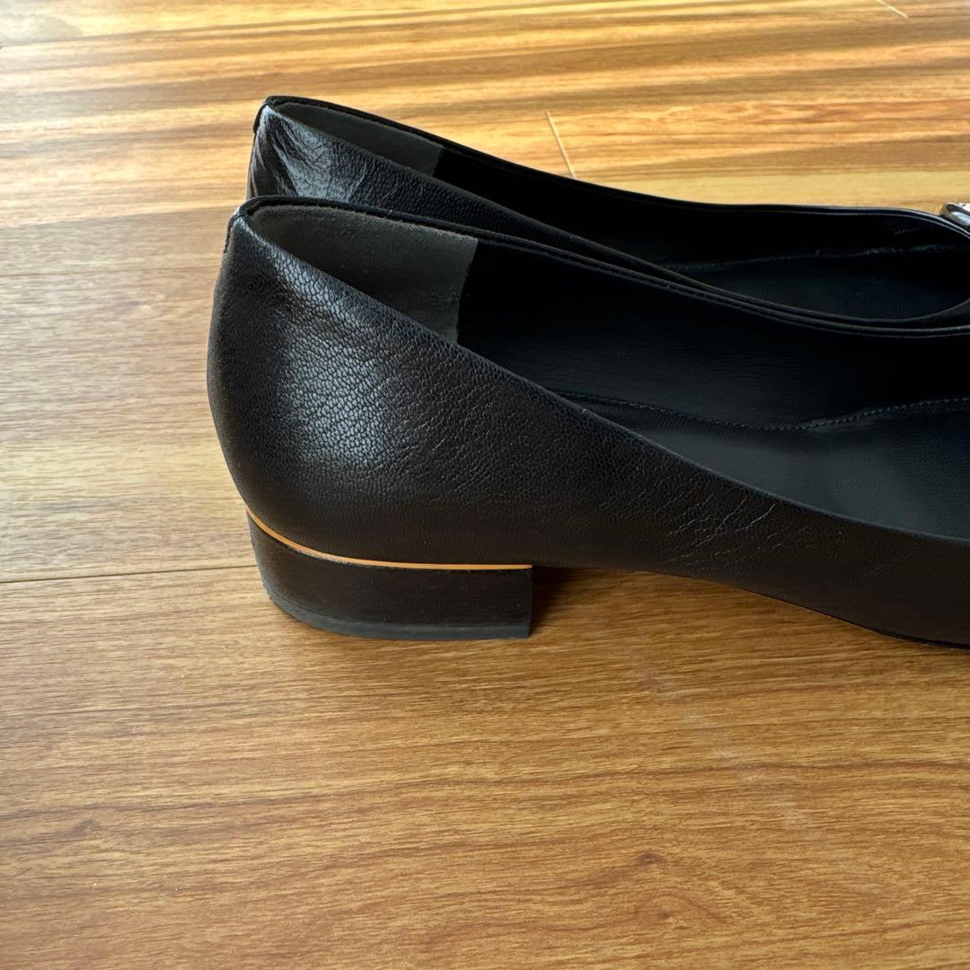 週末まで 新品同様 TORY BURCH トリーバーチ フラットシューズ23.5