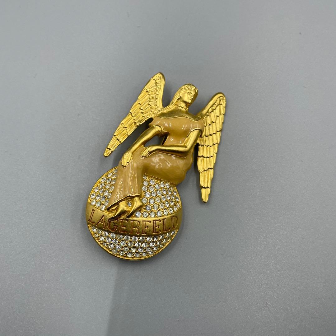 049 Karl Lagerfeld 天使のブローチ