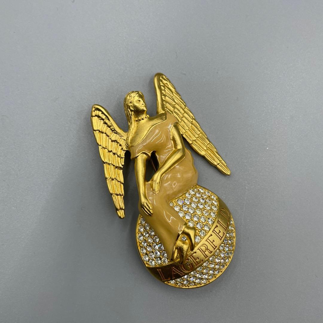 049 Karl Lagerfeld 天使のブローチ