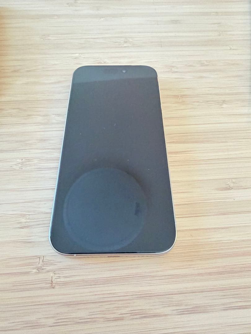 【ともちん】Apple iPhone 15 Pro ホワイト 本体