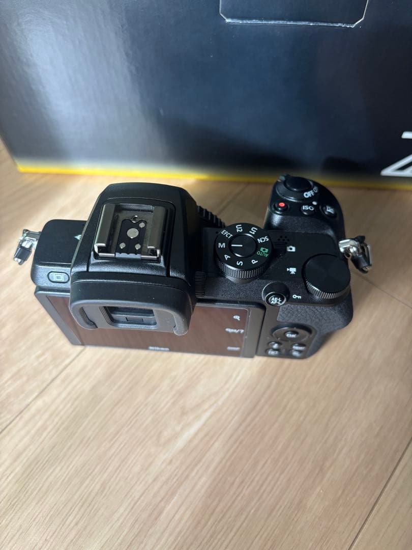 Nikon Z 50 ダブルズームキット レンズフィルター付　ミラーレスカメラ