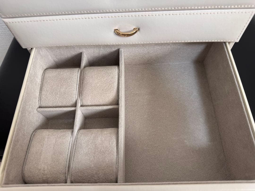 【美品】アクセサリーボックス　ジュエリーボックス　大容量