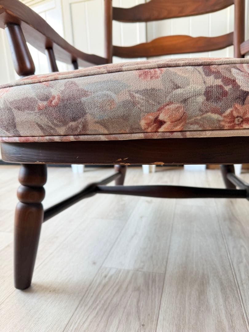 ③飛騨産業 キツツキ フロンティア アーム付きソファチェア カントリー 木製