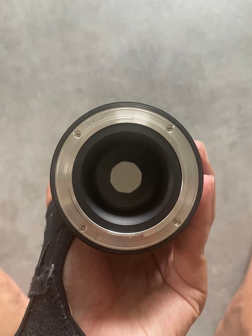 SAMYANG MF 85mm F1.4 キャノンRF用 (canon RP)