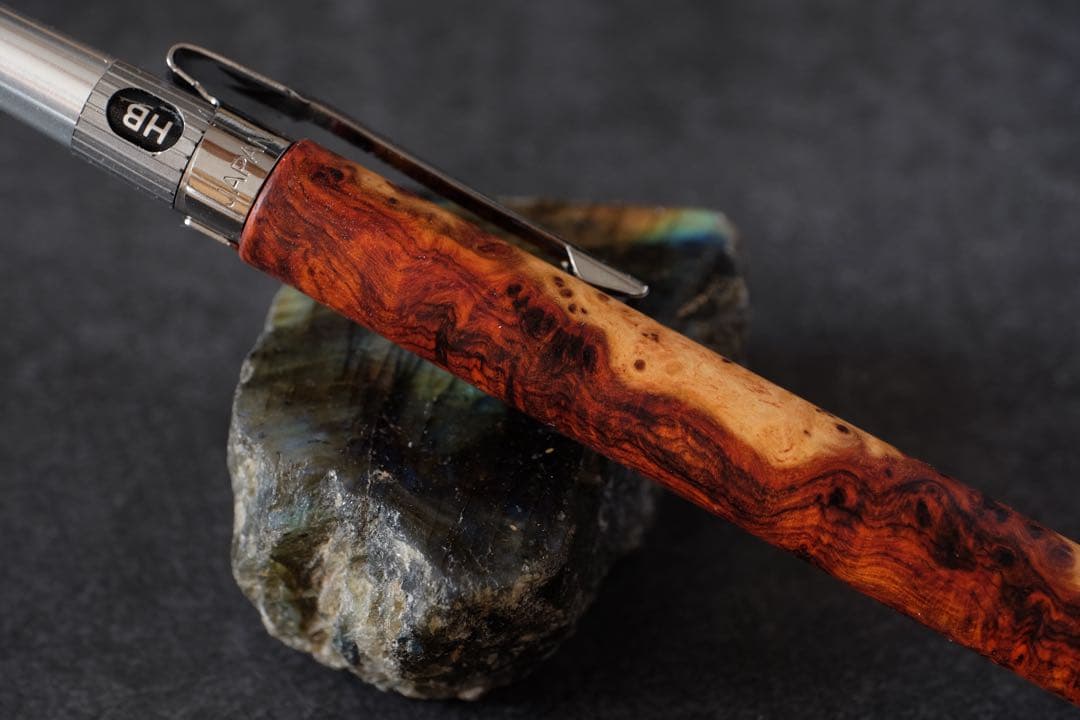 PG5木軸カスタム0213　高村杢工房 製図用シャープペンシル　極上花梨瘤紅白