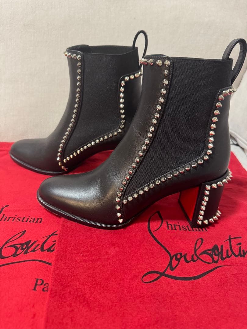 値下げ！正規品ルブタン スタッズサイドゴアブーツ　1回着用